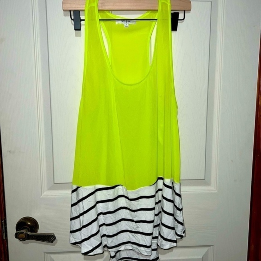 UMGEE TOP NEON COLOR SIZE M